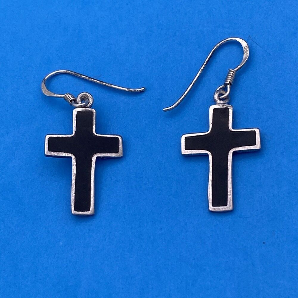 925 Mexico 35 Sterling Silver Cross Pierced Earrings with Black Inlayed Onyx